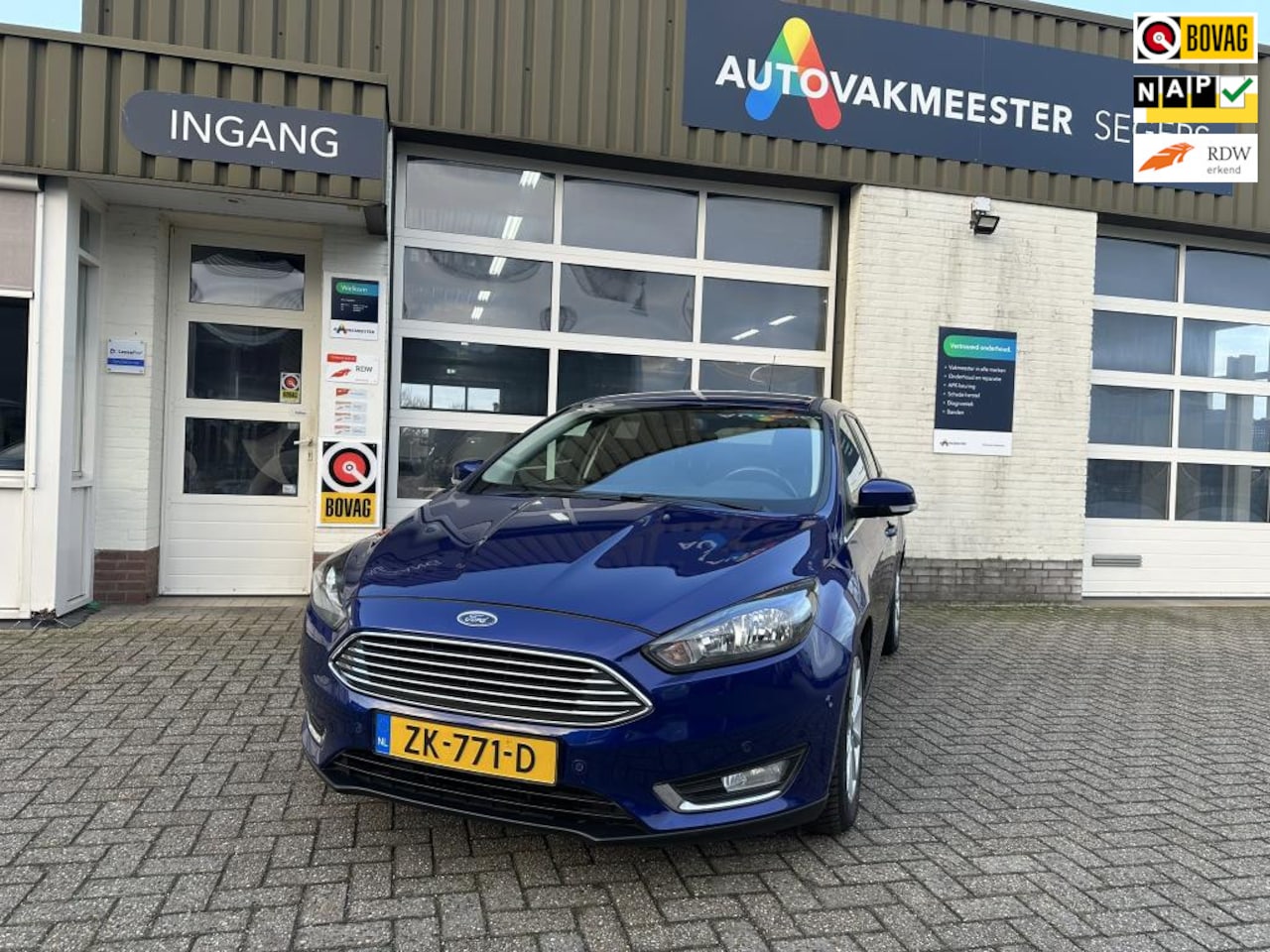 Ford Focus Wagon - 1.0 First Edition|Cruise|Nieuwe motor|Goed onderhouden| - AutoWereld.nl