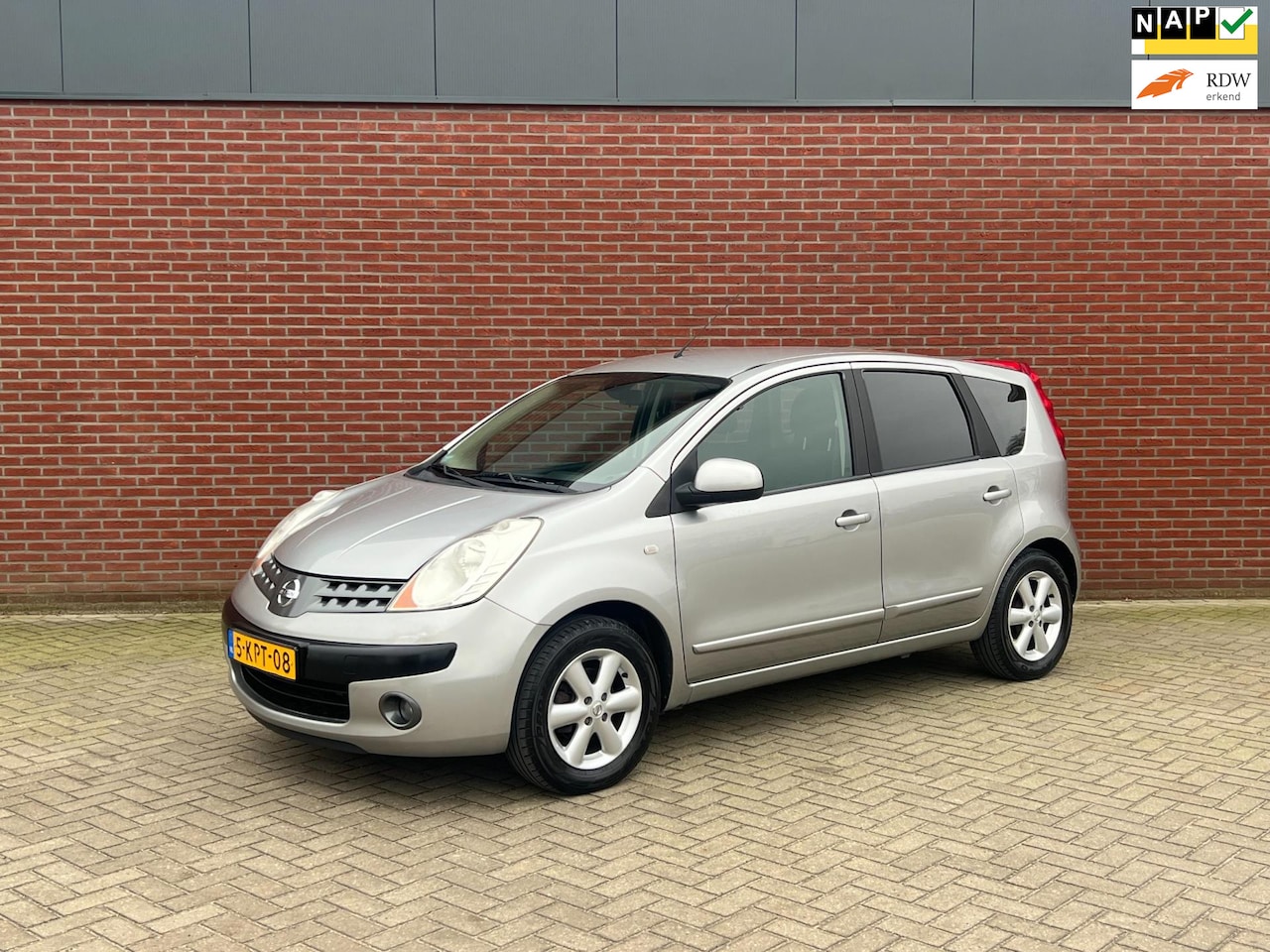 Nissan Note - 1.6 Visia / Airco / Trekhaak / Parkeersensoren - AutoWereld.nl