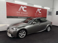 Lexus IS - 300h First Edition - NAVI/OPENDAK/CAMERA/XENON/NAP