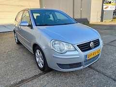 Volkswagen Polo - 1.4-16V FSI (VOL.DEALER.ONDERHOUDEN)