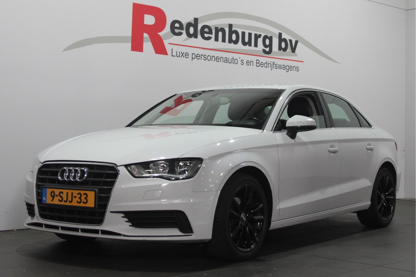 Audi A3 Limousine - 1.4 TFSI CoD Ambiente Pro Line - Automaat - Navi / Bluetooth / Parksens. achter - AutoWereld.nl