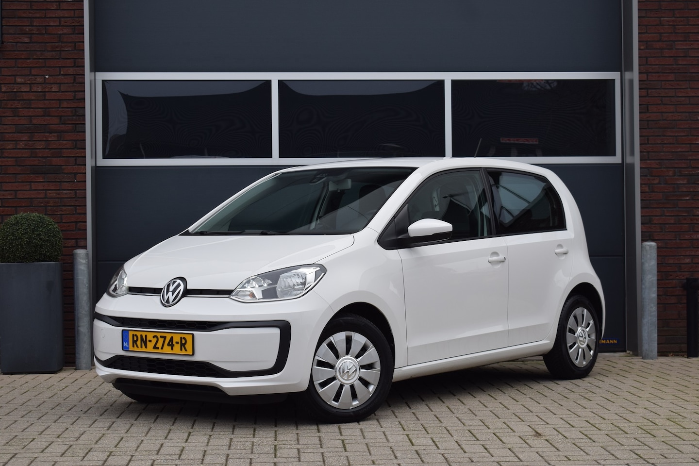 Volkswagen Up! - 1.0 Move Up! 5-deurs | Airco - AutoWereld.nl