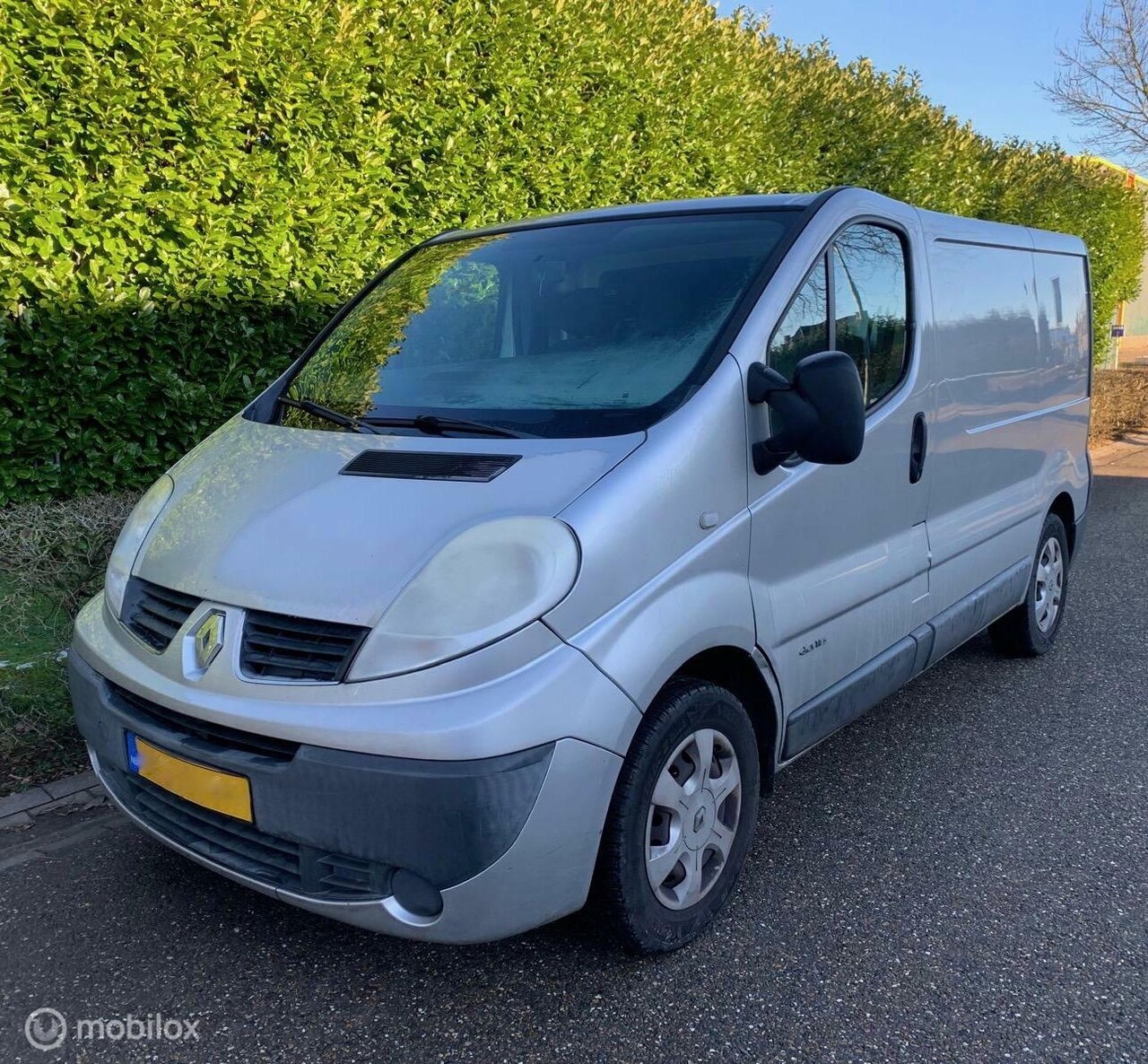 Renault Trafic - 2.0 dCi AIRCO € 3950,- +21% BTW/ TVA/TAX - AutoWereld.nl