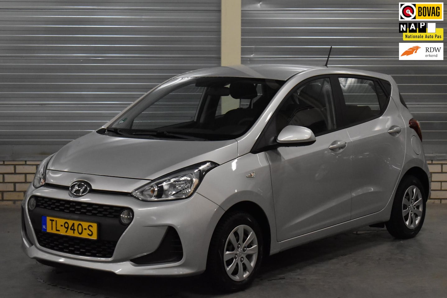 Hyundai i10 - 1.0i Comfort 1e Eigenaar + Navigatie|Bluetooth|Cruise Control| - AutoWereld.nl