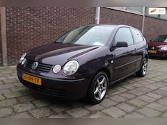 Volkswagen Polo - 1.4-16V, Airco, LM velgen, Cruise control, 2 elektrische ramen+spiegels