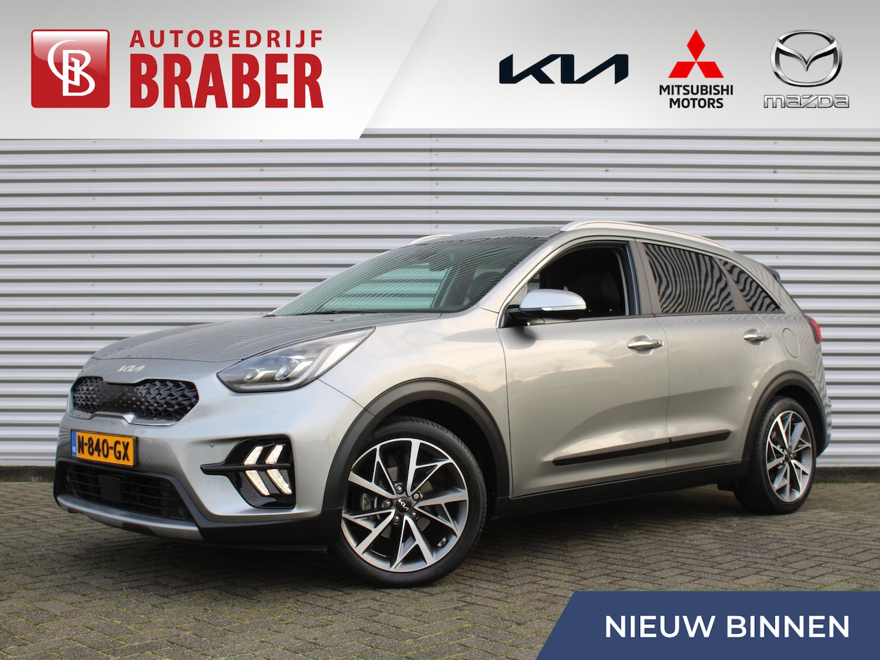 Kia Niro - 1.6 GDi Hybrid ExecutiveLine | 18" LM | Trekhaak | Schuif/kanteldak | Camera | Elektr. ler - AutoWereld.nl