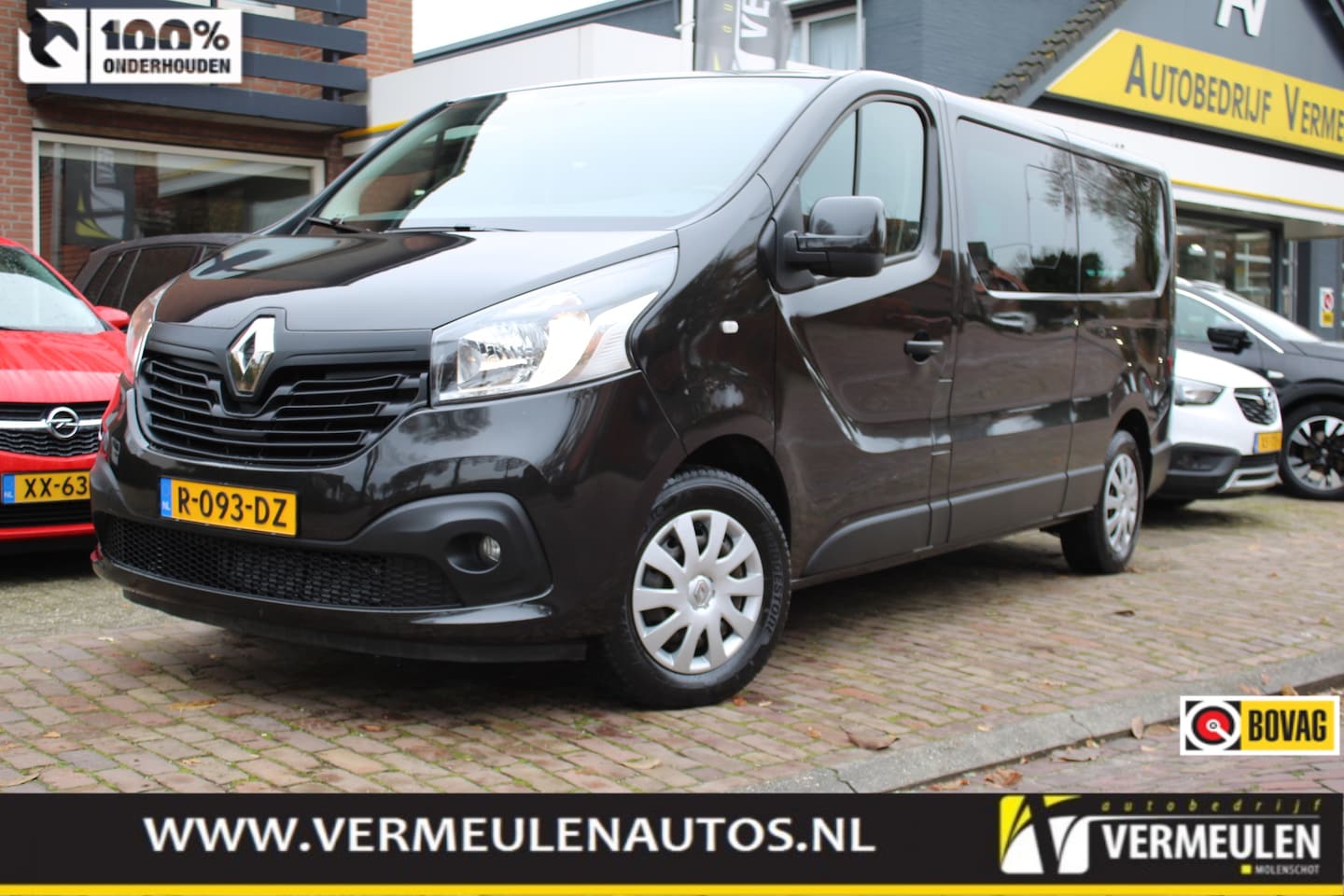 Renault Trafic Passenger - 1.6 dCi 120PK 9-Persoons + Airco Voor & Achter/ Navi/ Cruise - AutoWereld.nl