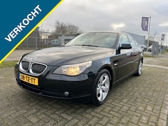 BMW 5-serie - 523i Business Line / Nieuwstaat / Trekhaak / Groot NAVI