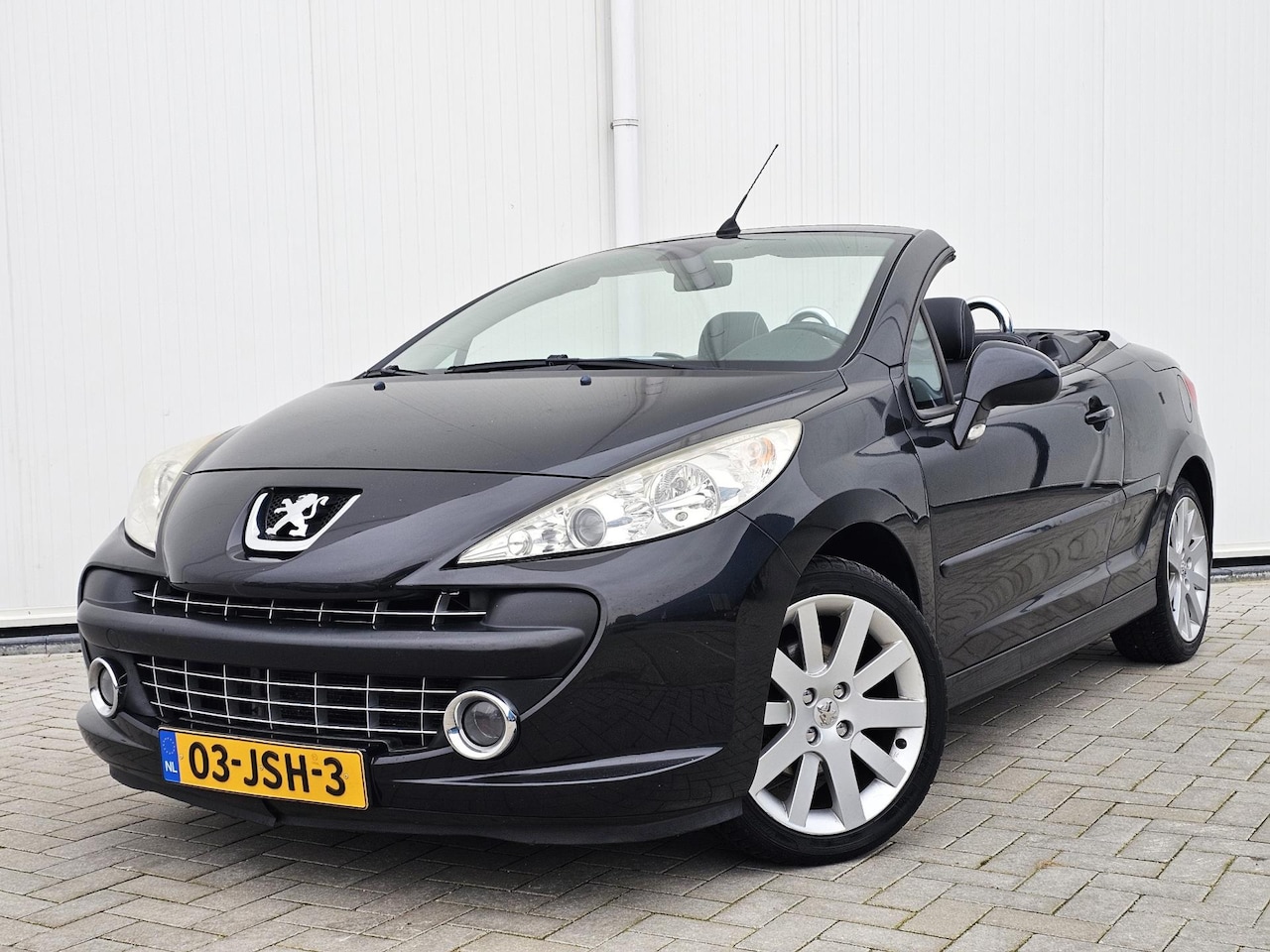 Peugeot 207 CC - 1.6-16V T Sport 150pk bj 2009 162dkm Leder Nw.APK bij Aflevering! Nette Auto! - AutoWereld.nl