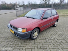 Toyota Starlet - 1.3i Automaat 1e eigenaar NAP nwe Apk