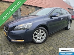 Volvo V40 - 2.0 D4 Momentum Business