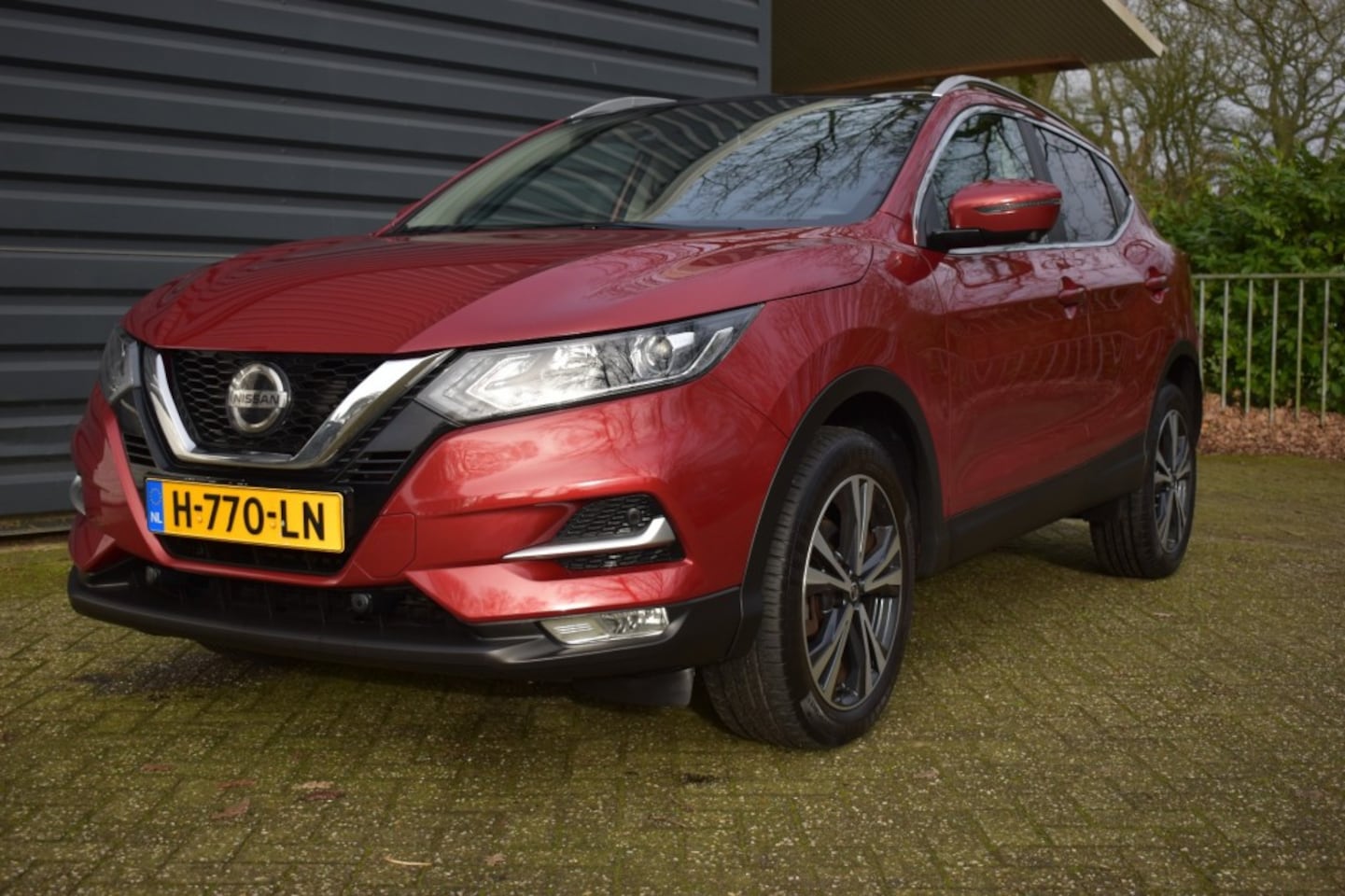 Nissan Qashqai - 1.3 DIG-T N-CONNECTA AUTOMAAT!!38.000KM!!PANORAMADAK!!BOUWJAAR 2 - AutoWereld.nl