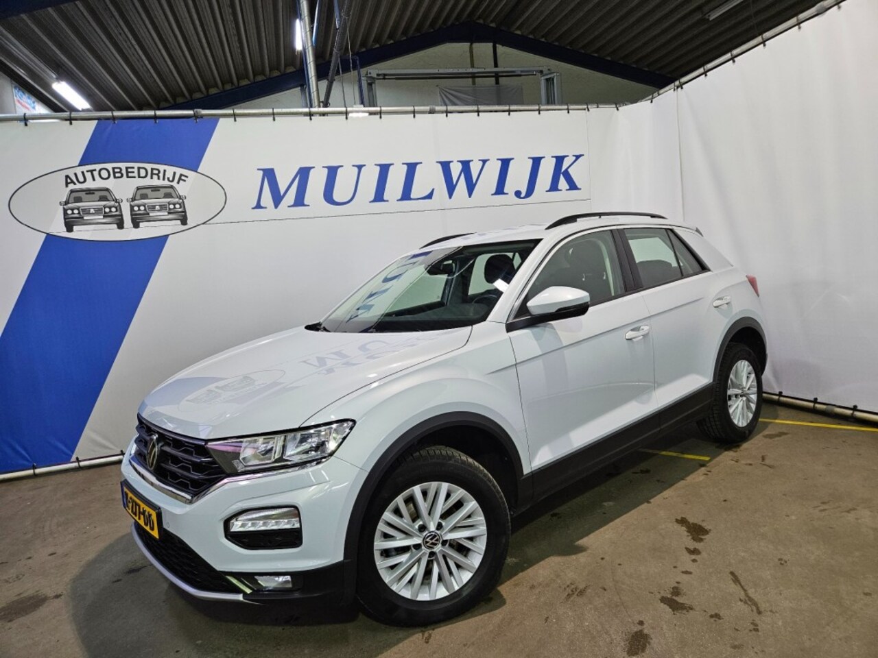 Volkswagen T-Roc - 1.5 TSI Style / Automaat / Navi / NL Auto - AutoWereld.nl