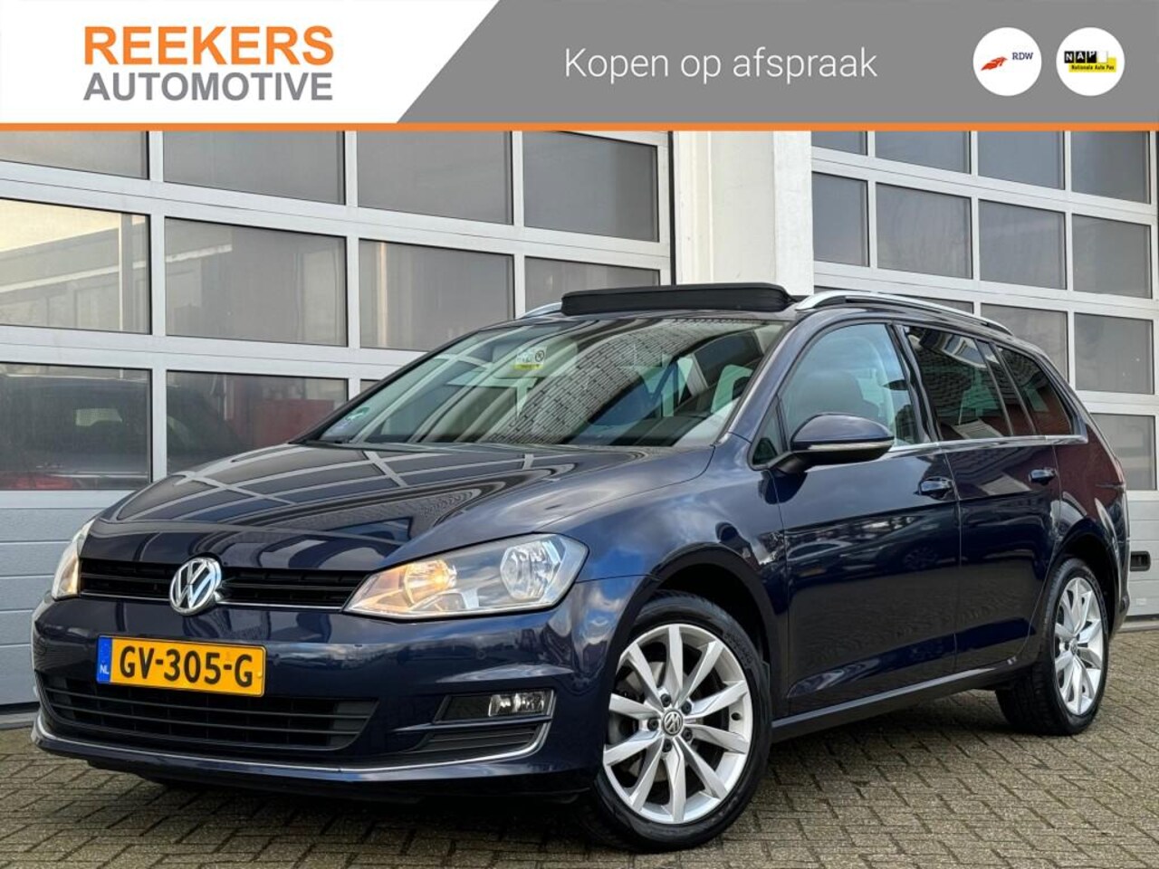 Volkswagen Golf - 1.4 TSI ACT BNS DSG AUT. Panodak Trekhaak - AutoWereld.nl