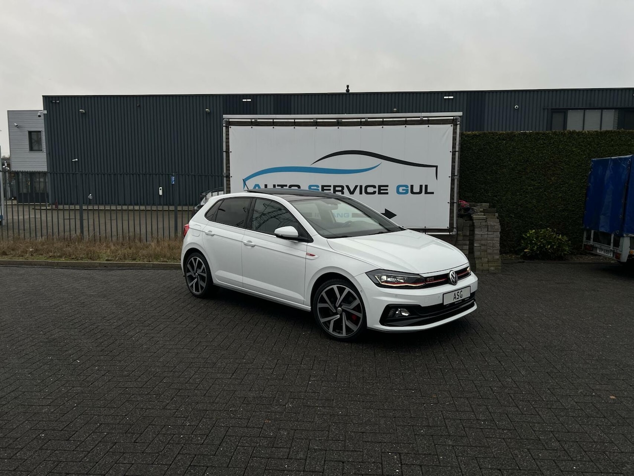 Volkswagen Polo - 2.0 GTI | Beats | ACC| Parkhulp | Keyless - AutoWereld.nl