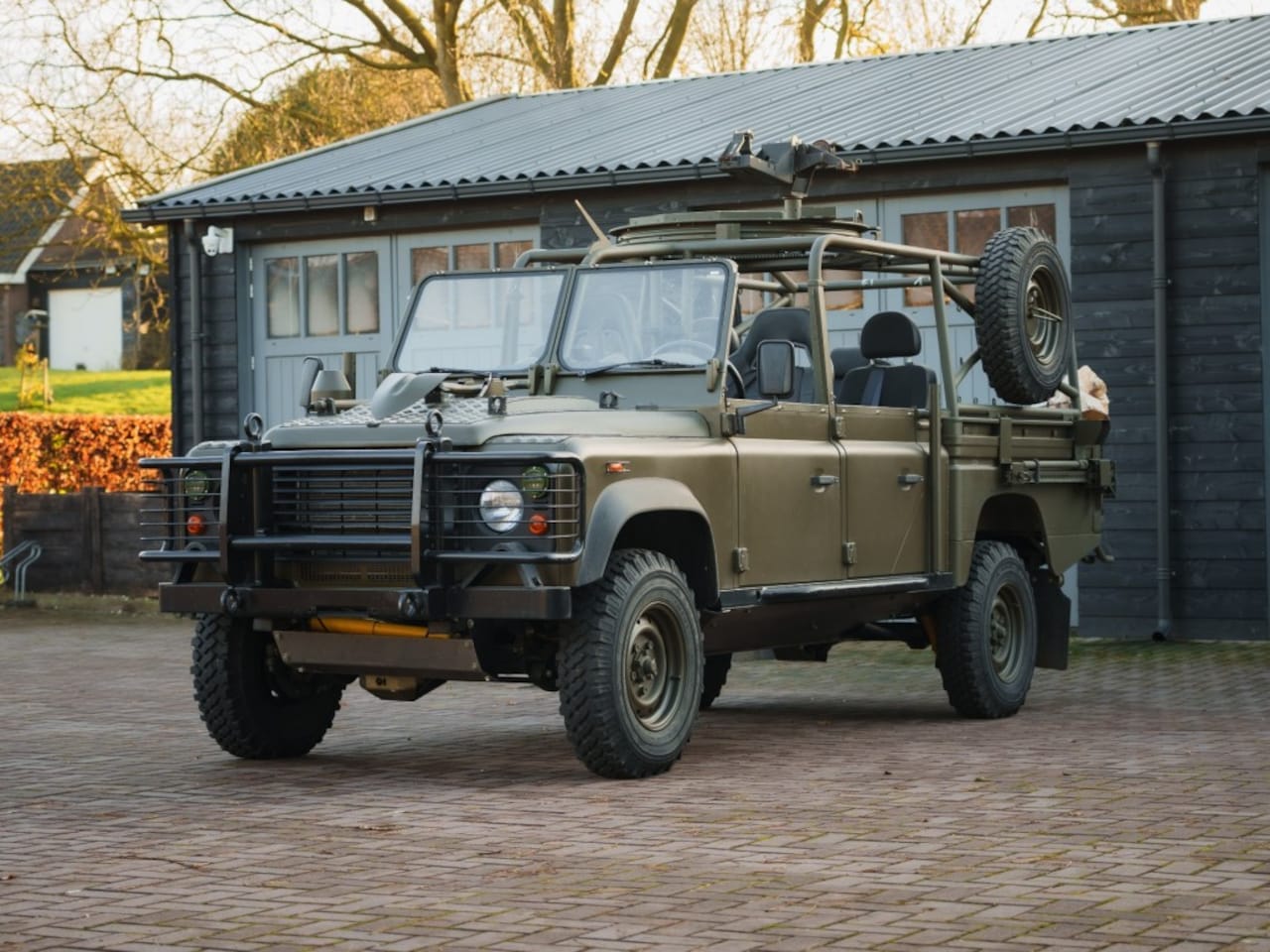 Land Rover Defender 130 - 130 WMIK - AutoWereld.nl