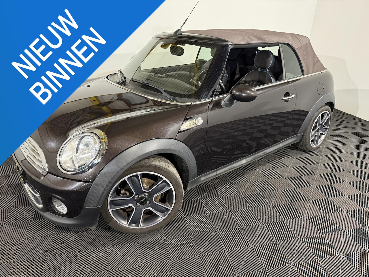 MINI Cabrio - 1.6 Cooper Chili Mini 1.6 Cooper Chili - AutoWereld.nl