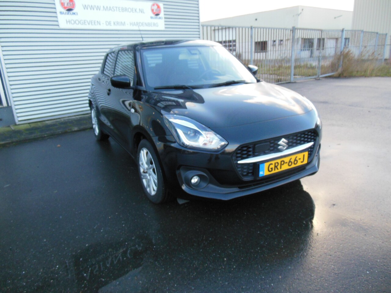 Suzuki Swift - 1.2 Select Smart Hybrid Staat in Hoogeveen - AutoWereld.nl