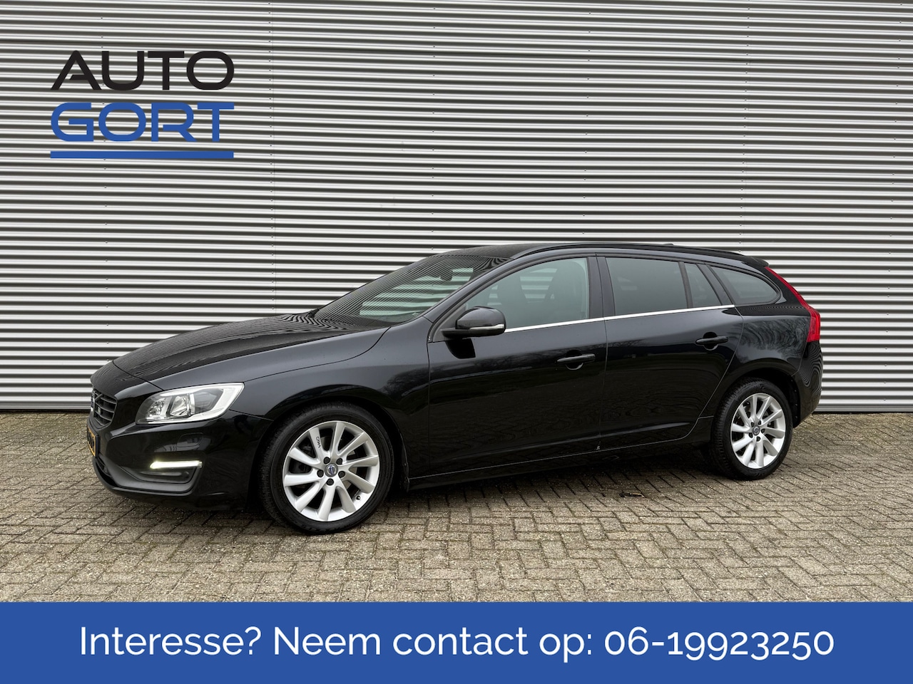 Volvo V60 - 2.0 D4 Summum | Automaat | Trekhaak | Navi | Stoelverw. | - AutoWereld.nl