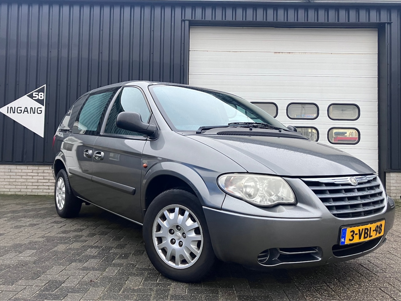 Chrysler Ram Van - 2.8 CRD grijskenteken|nette goed onderhouden auto - AutoWereld.nl