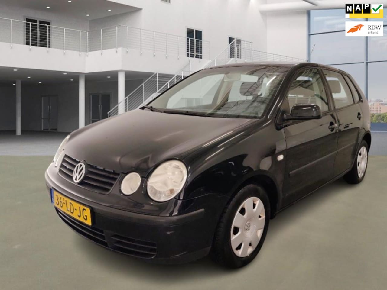 Volkswagen Polo - 1.4-16V Comfortline 1.4-16V Comfortline - AutoWereld.nl