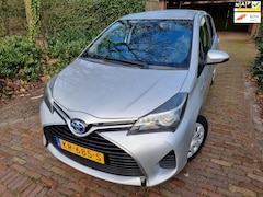 Toyota Yaris - 1.5 Hybrid Business Plus Navi/Camera