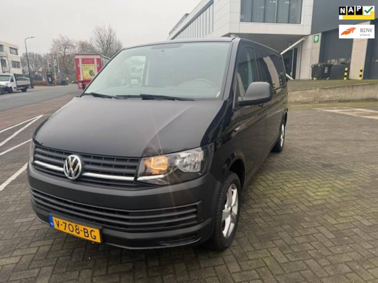 Volkswagen Transporter - 2.0 TDI L2H1 Comfortline 2.0 TDI L2H1 Comfortline - AutoWereld.nl