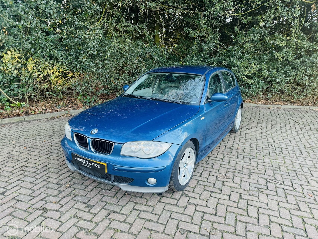 BMW 1-serie - 116i Pdc Trekhaak Airco Nieuwe Apk 5 deurs - AutoWereld.nl