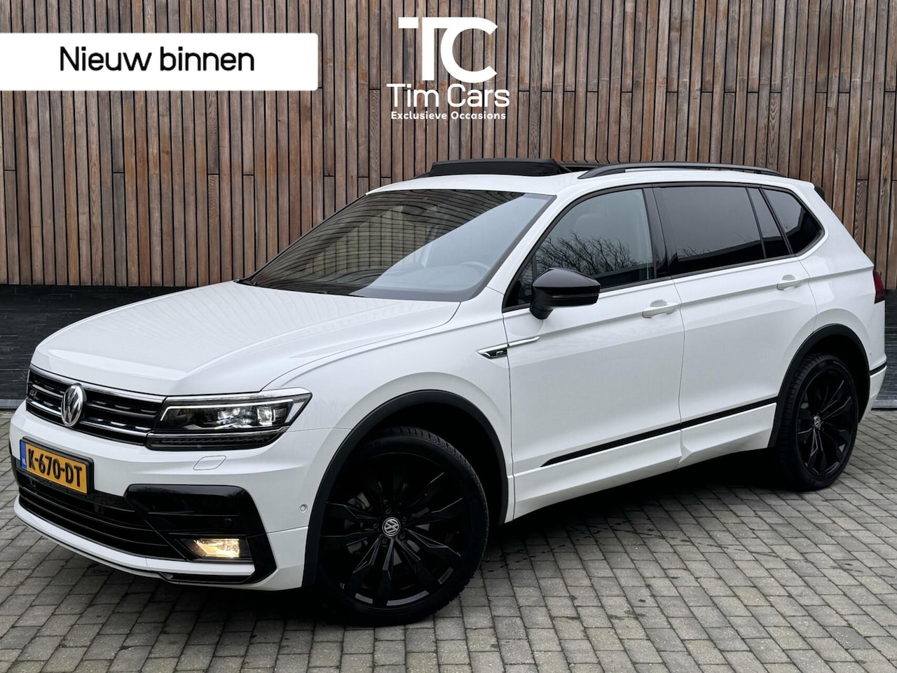 Volkswagen Tiguan Allspace - 1.5 TSI R-line Automaat | Panoramadak | Stoel en Stuurwielverwarming | 20 inch lichtmetale - AutoWereld.nl