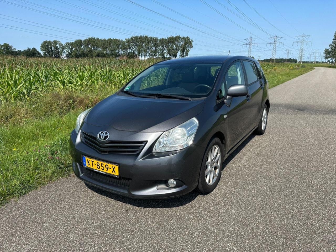 Toyota Verso - 1.8 VVT-i Aspir. 7p. ONDERHOUDSBOEKJE / CAMERA / PANORAMADAK ! - AutoWereld.nl