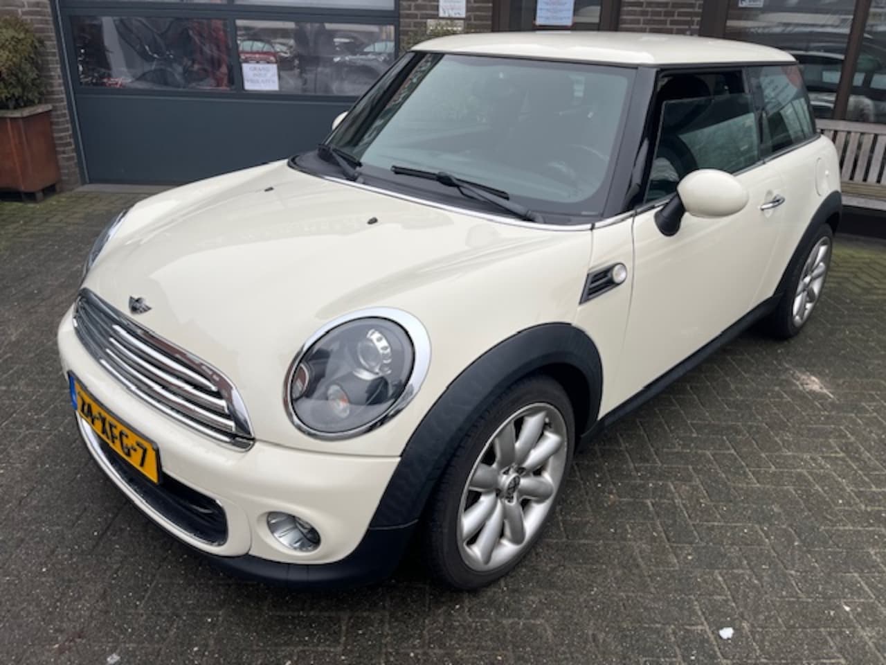 MINI One - 1.6 Salt Goed onderhouden auto! - AutoWereld.nl