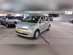 Daihatsu Sirion 2 - 1.3-16V Comfort AUTOMAAT AIRCO