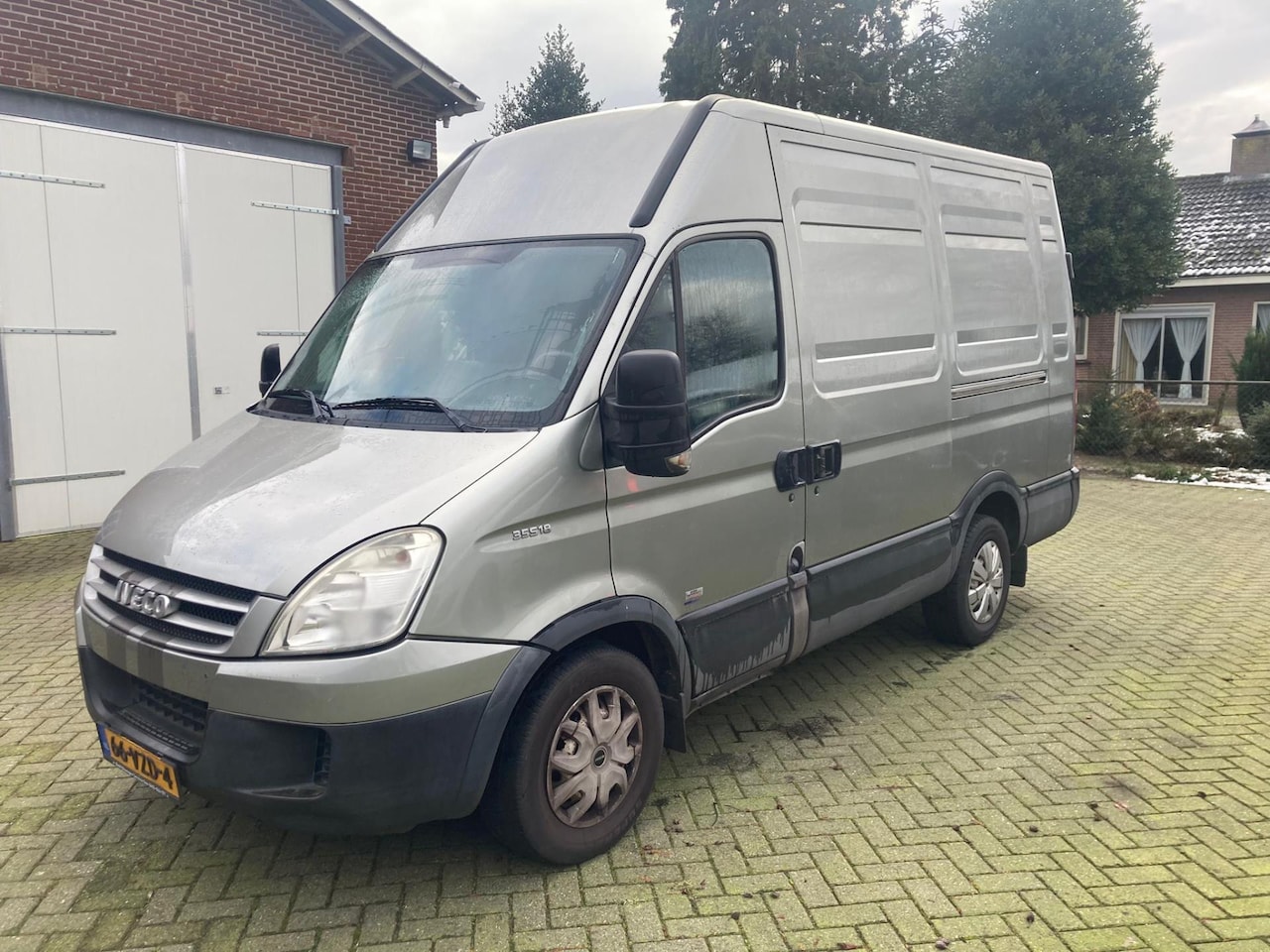 Iveco Daily - 35 S 18V 300 H2 L 35S18V 300 H2 L - AutoWereld.nl