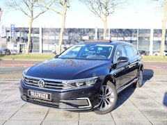 Volkswagen Passat Variant - GTE 1.4 TSI PHEV 218PK | Panodak | Camera | Leer/Alcantara | IQ Light | Massage | Elektris