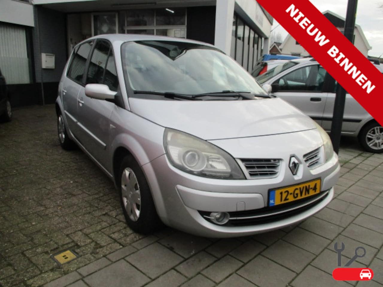 Renault Scénic - 1.6-16V Business L. - AutoWereld.nl