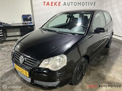 Volkswagen Polo - 1.4-16V Trendline Airco/Cruise/1e EIG