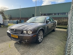 Jaguar XJ - 4.2 V8 Sovereign LWB Facelift