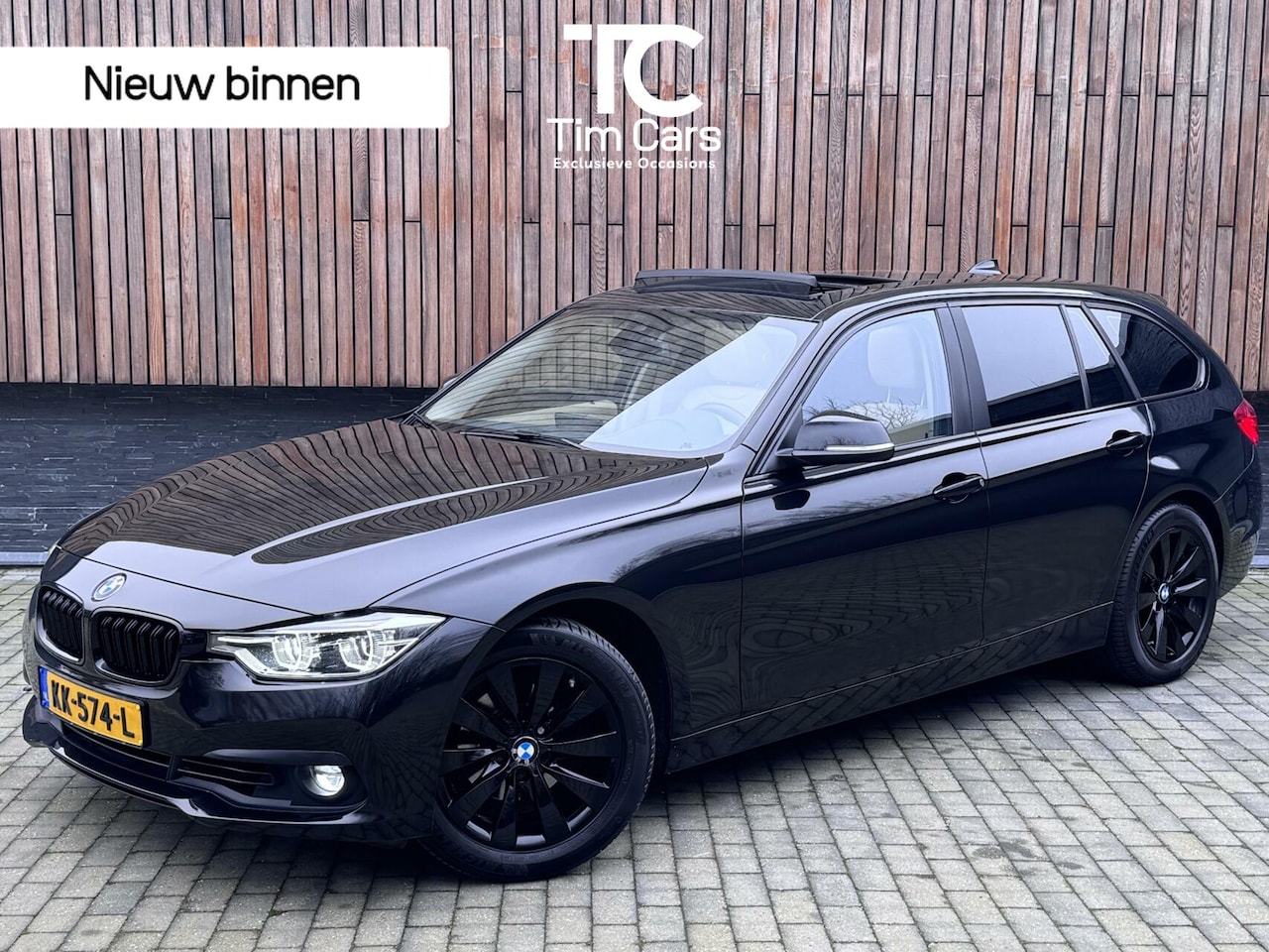 BMW 3-serie Touring - 320i High Executive Automaat | Panoramadak | LED verlichting | Lederen bekleding | Stoelve - AutoWereld.nl