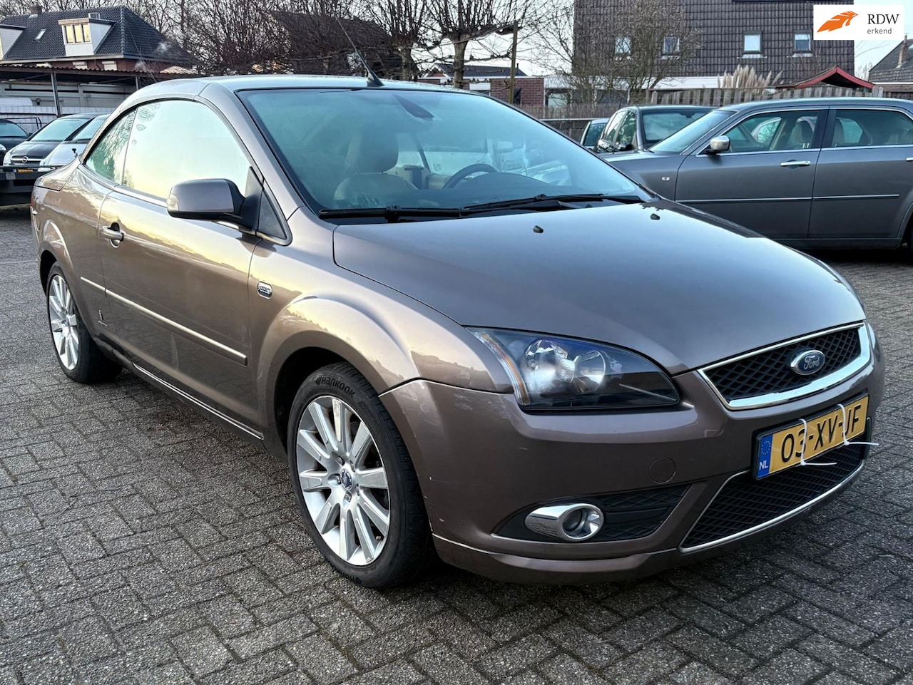 Ford Focus Coupé-Cabriolet - 2.0-16V Titanium 2.0-16V Titanium - AutoWereld.nl