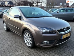 Ford Focus Coupé-Cabriolet - 2.0-16V Titanium