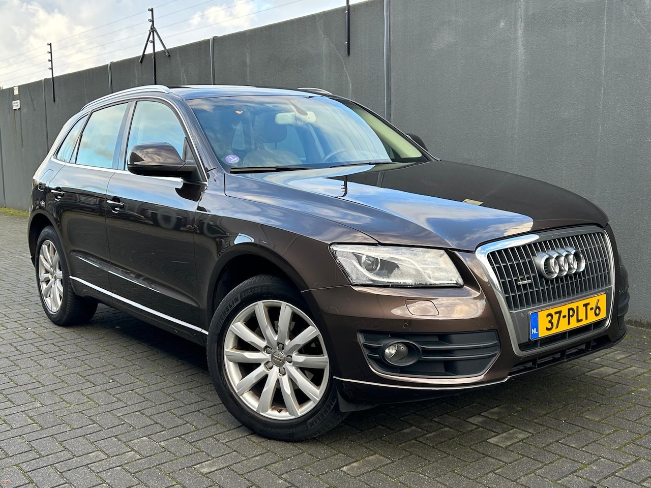 Audi Q5 - 2.0 TFSI quattro Pro Line 211 PK AUT PANO LEDER LED NAVI PDC ECC - AutoWereld.nl