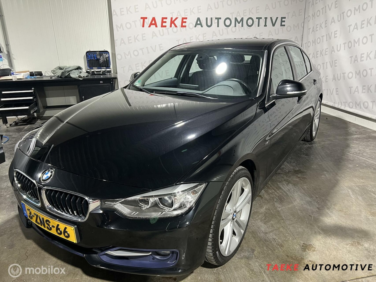 BMW 3-serie - 320i Sport High Executive Automaat - AutoWereld.nl