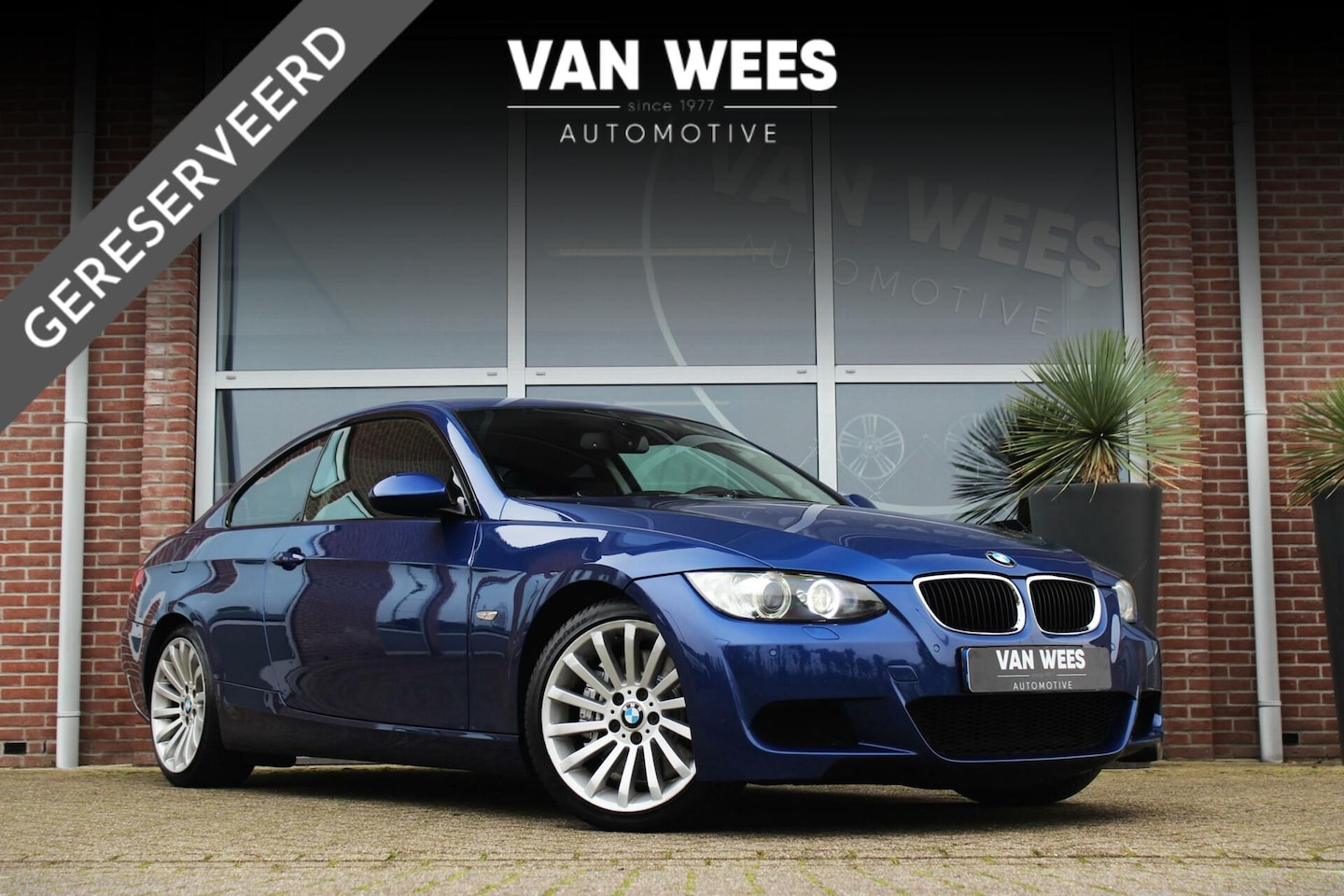 BMW 3-serie Coupé - 335i E92 High Executive | M-pakket | DCT automaat | 306 pk | M-sportstuur | Leer | Navi | - AutoWereld.nl