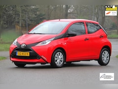 Toyota Aygo X - 1.0 VVT-i X-Fun / 1e eigenaar / Slechts 22.000 km. / Airco / Cruise control / Bluetooth /