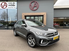 Volkswagen T-Roc - 1.5 TSI 150pk DSG R-Line | Panoramadak | Trekhaak | Camera | Navigatie | Rijklaar incl. ga