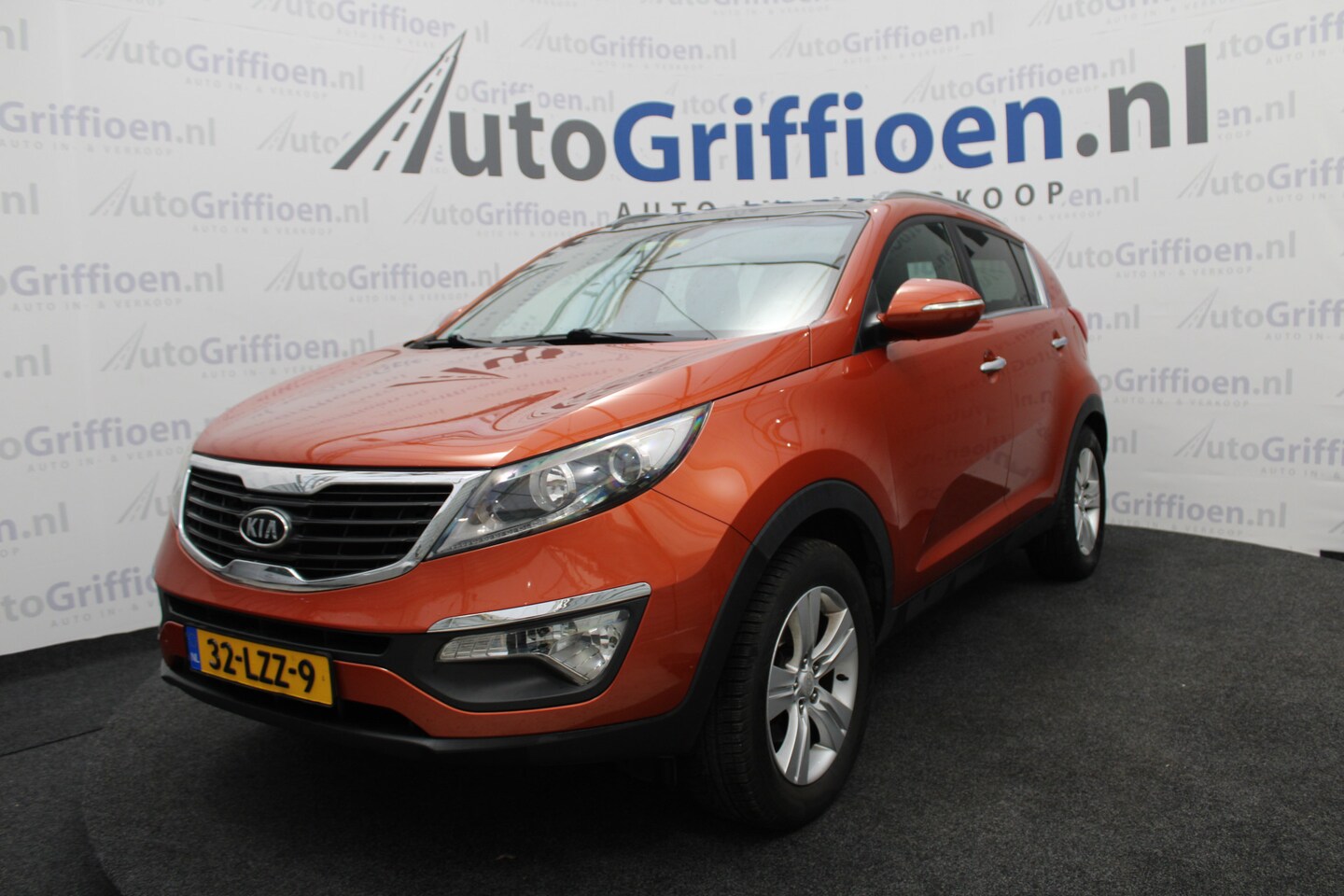 Kia Sportage - 2.0 X-ecutive Plus Pack First Edition nette SUV met trekhaak - AutoWereld.nl