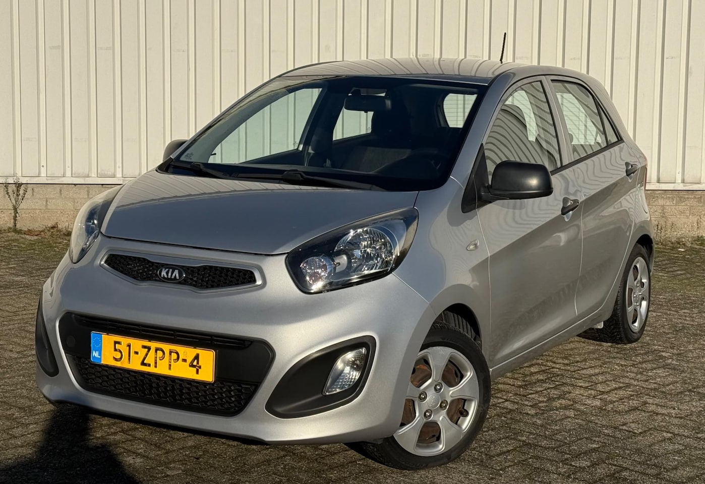 Kia Picanto - 1.0 CVVT Airco 1.0 CVVT Airco, Navigatie, NAP - AutoWereld.nl