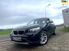 BMW X1 - SDrive18i Executive 5DR 150PK NAVI TREKHAAK VELGEN