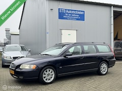 Volvo V70 - 2.4 Momentum, Leder, Nieuwe apk