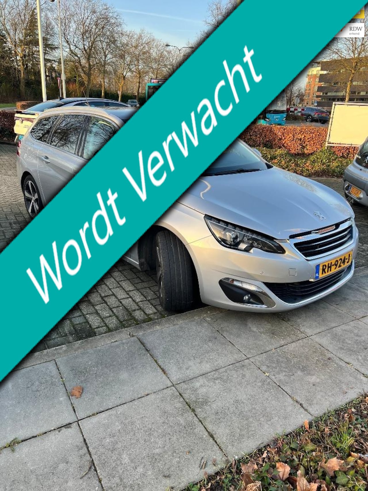 Peugeot 308 SW - 1.2 PureTech GT-line Automaat 131pk Pano Navi Trekhaak - AutoWereld.nl